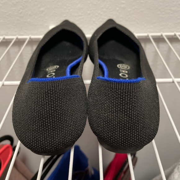 Black Rothy’s shoes - Picture 2 of 4